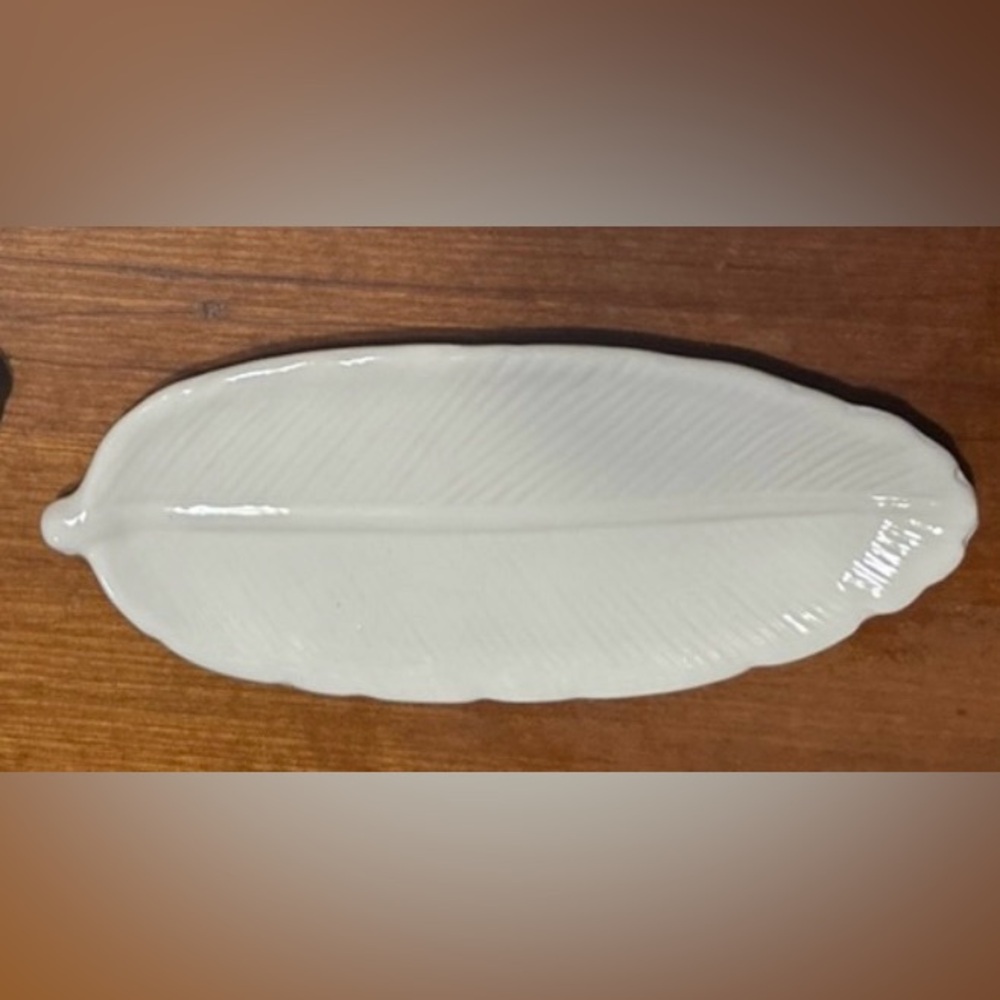 Ceramic White Feather Shaped Trinket Trays